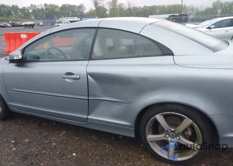 2011 Volvo C70 T5 from USA, damaged, VIN YV1672MC1BJ109533